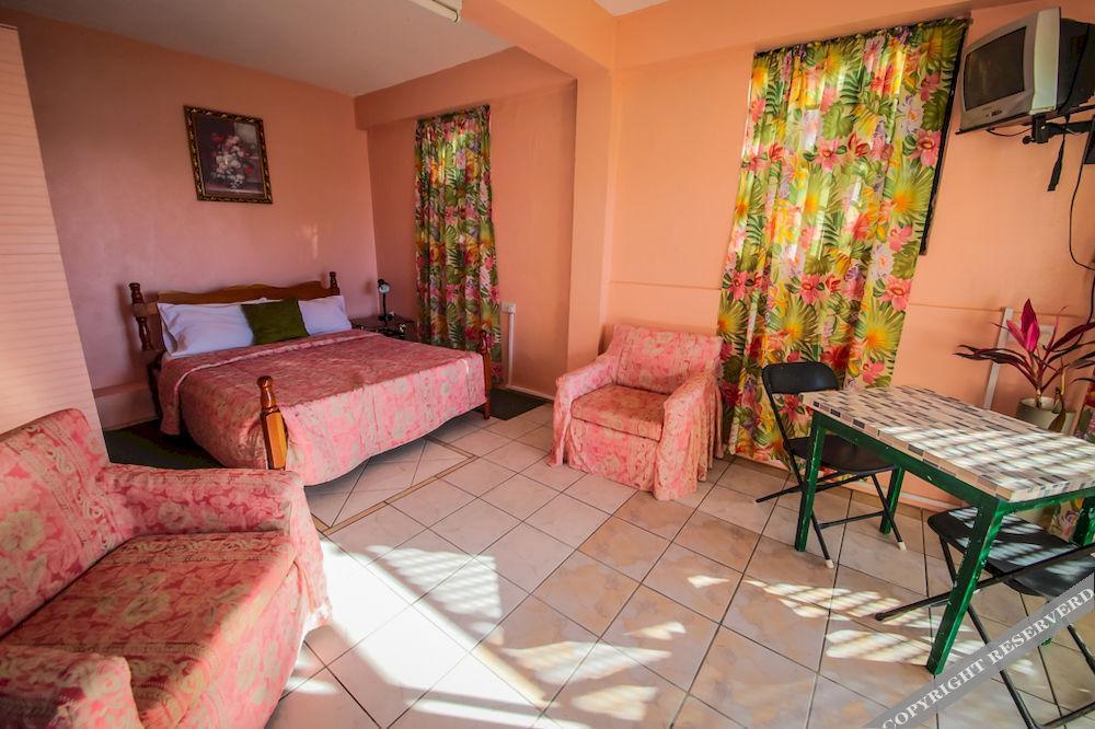 Casa Del Vega A Little Peace Of Heaven Hotel คาสทรีส ภายนอก รูปภาพ