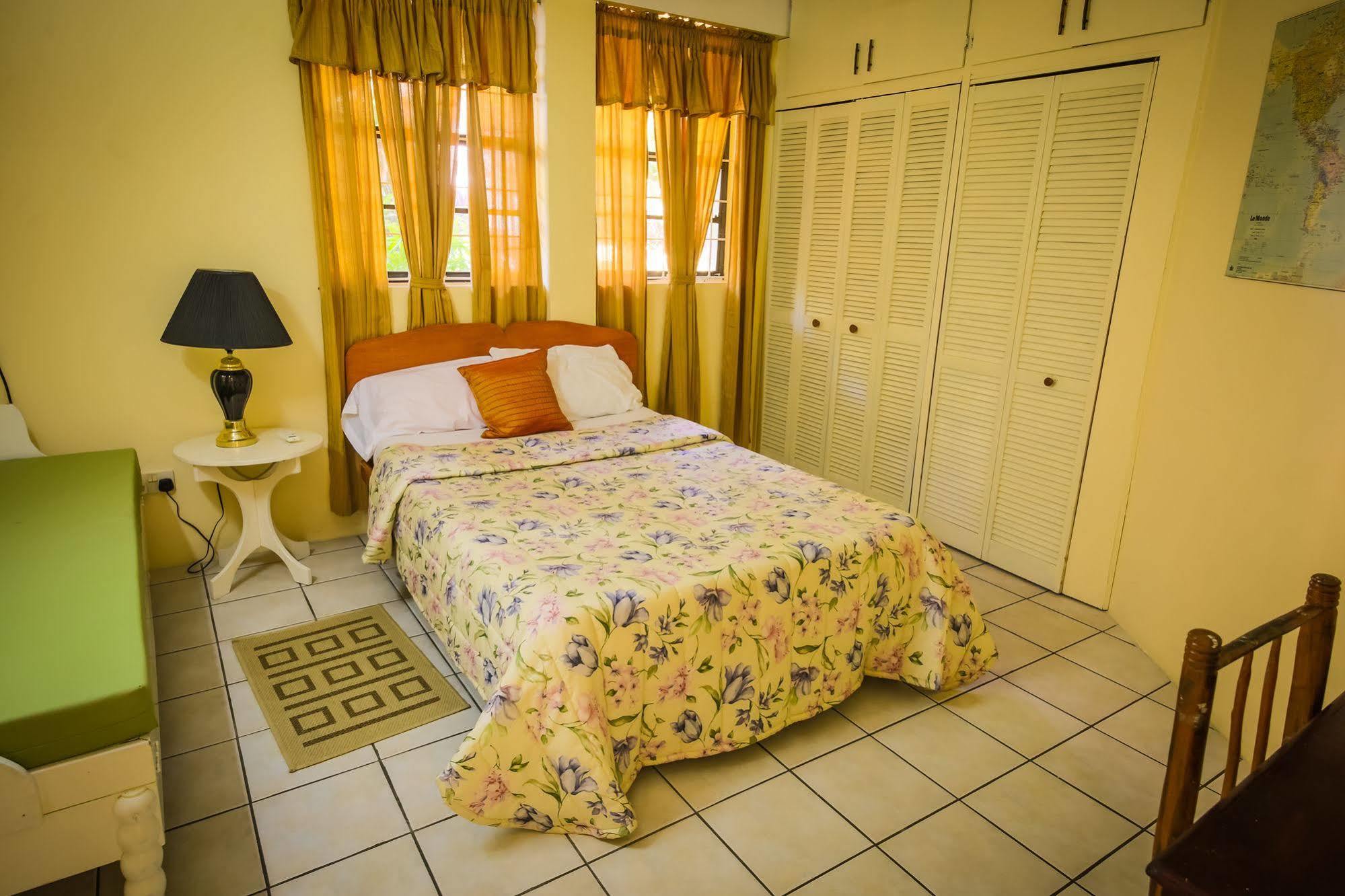 Casa Del Vega A Little Peace Of Heaven Hotel คาสทรีส ภายนอก รูปภาพ