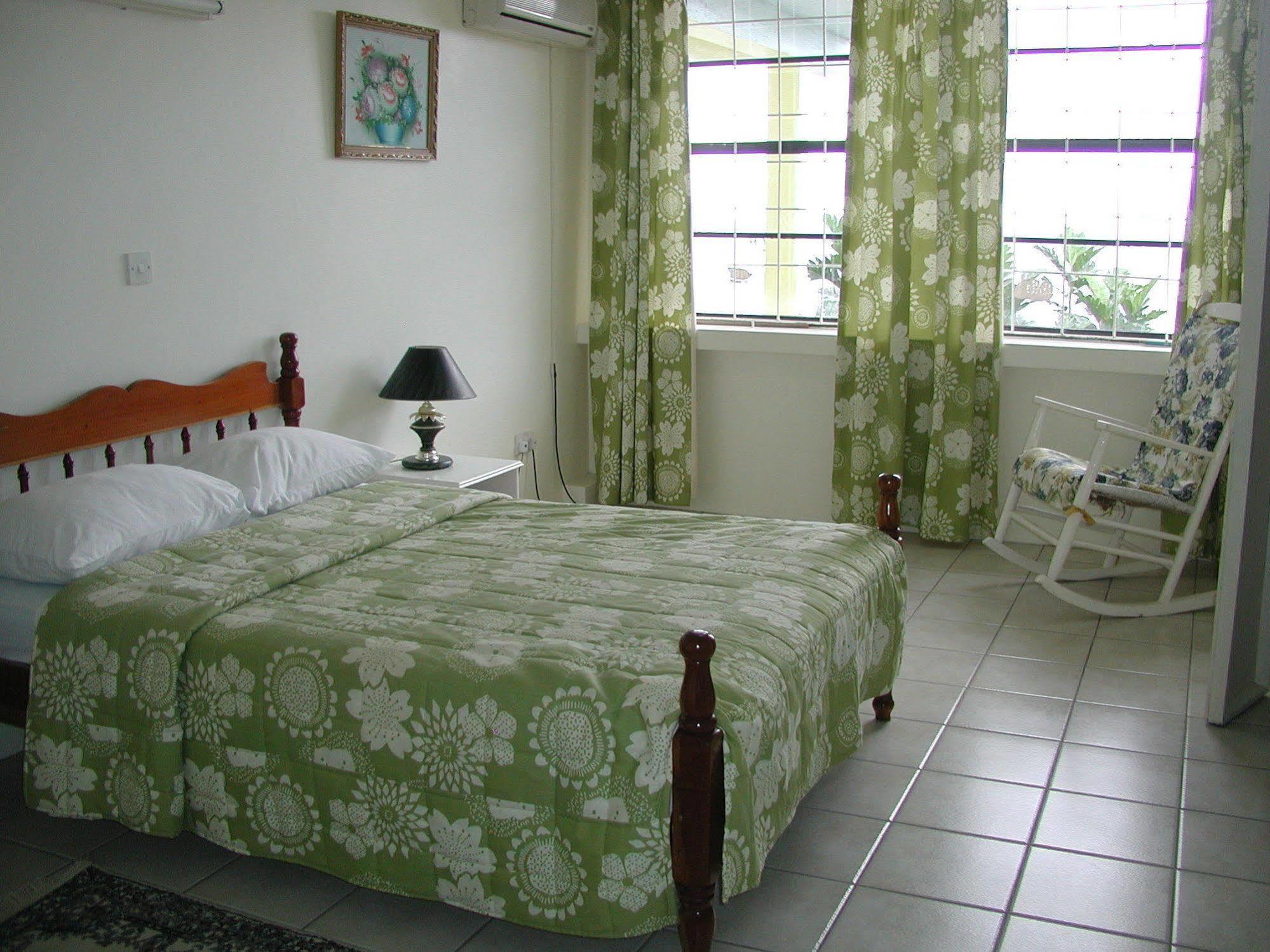 Casa Del Vega A Little Peace Of Heaven Hotel คาสทรีส ภายนอก รูปภาพ